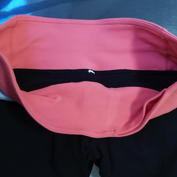 Lululemon Groove Crop Leggings Pant Size 4 XS Pink Wee Stripe Black - Picture 9 of 11